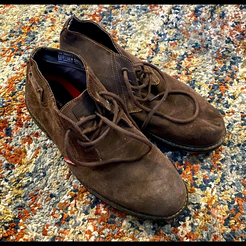 Nice Suede Material Levi’s Chukkas